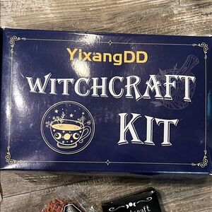 On Running Witchcraft Kit with Black and Gold Accents